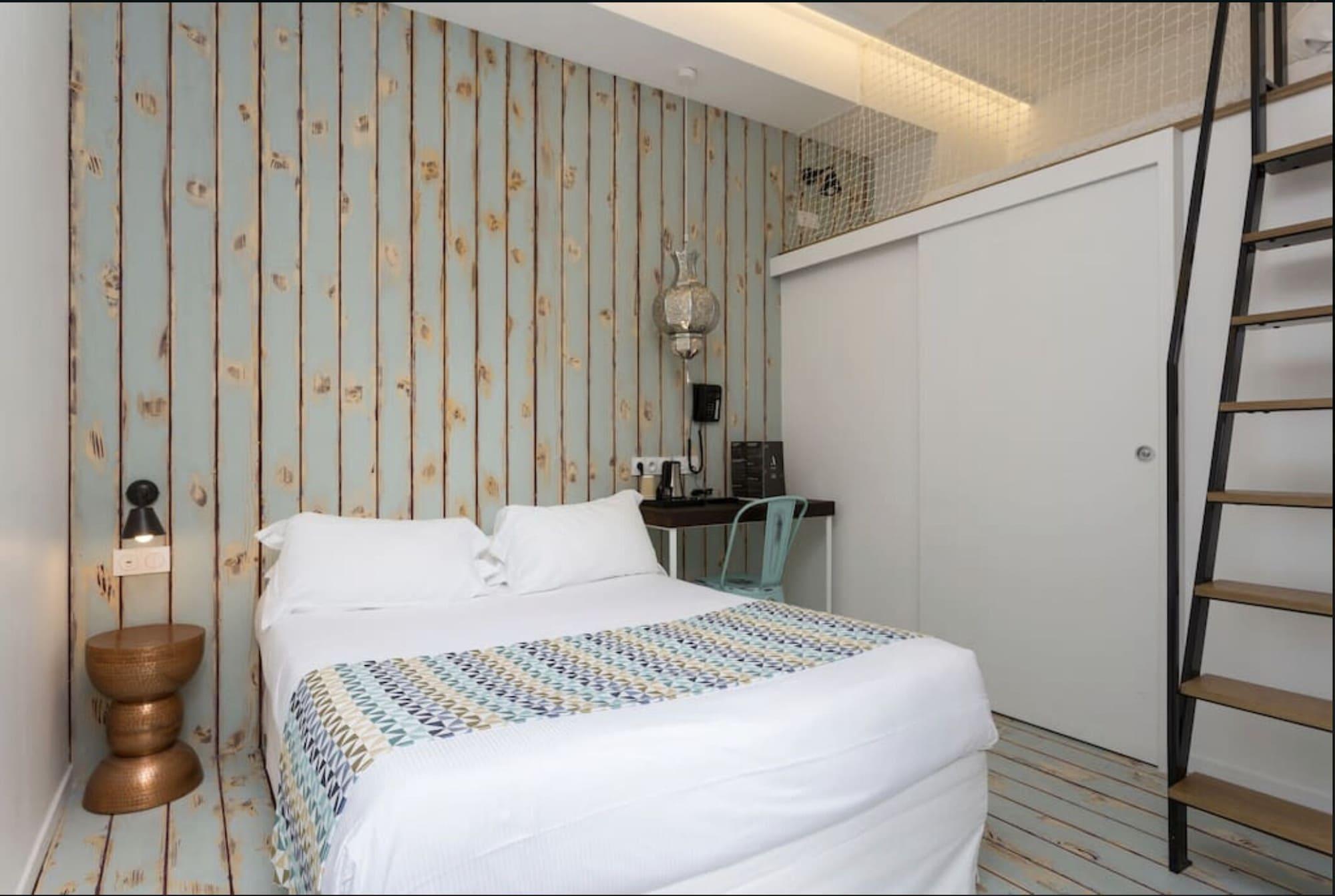 Atypik Hotel Клиши Экстерьер фото