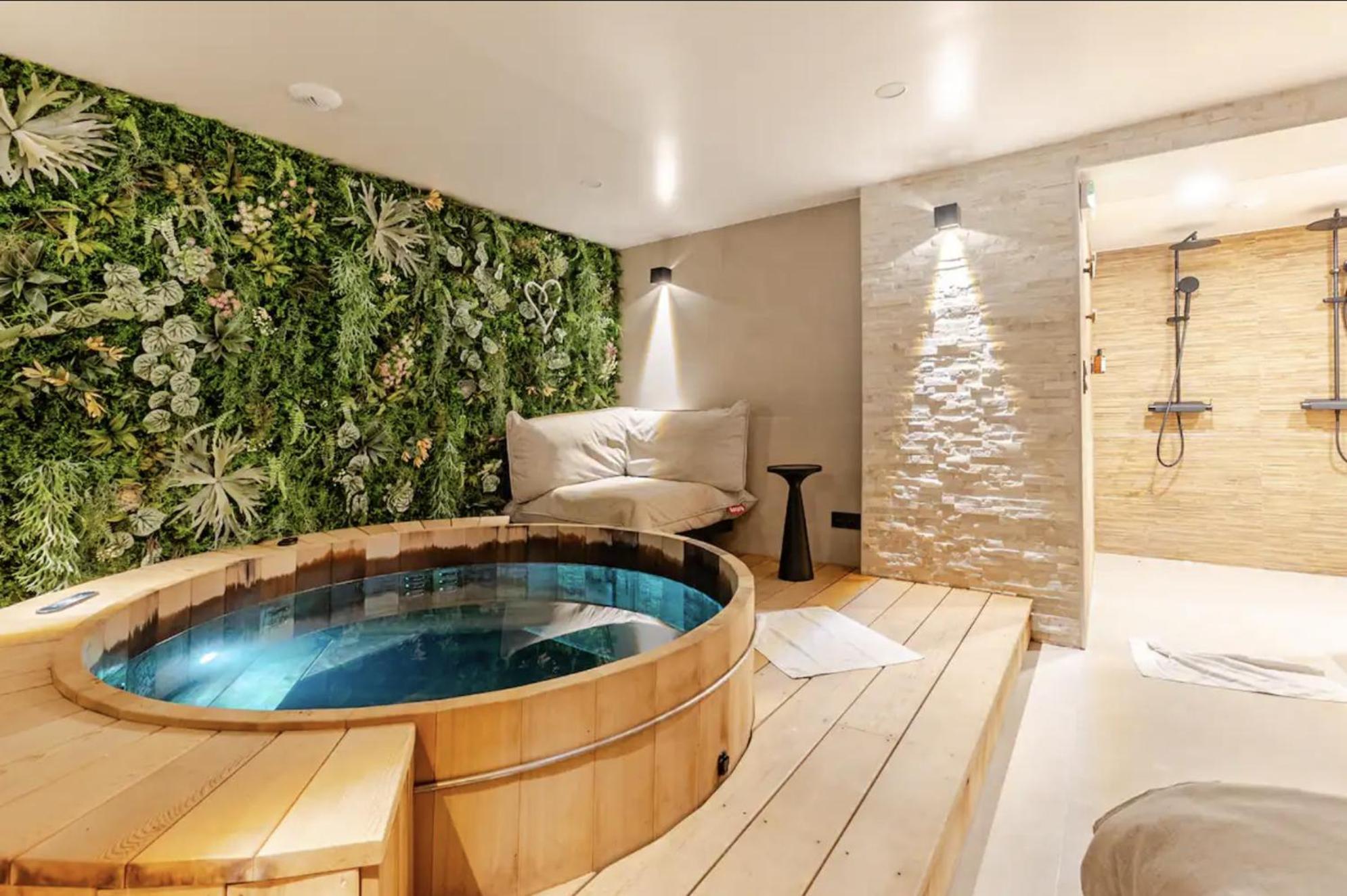 Atypik Hotel Клиши Экстерьер фото