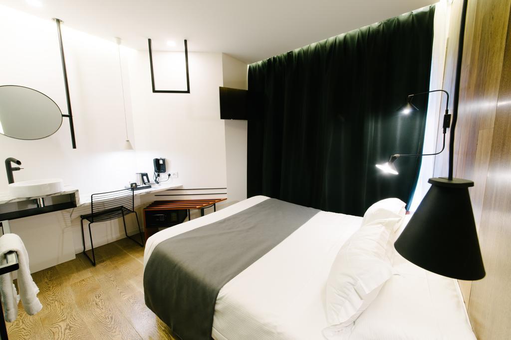 Atypik Hotel Клиши Экстерьер фото