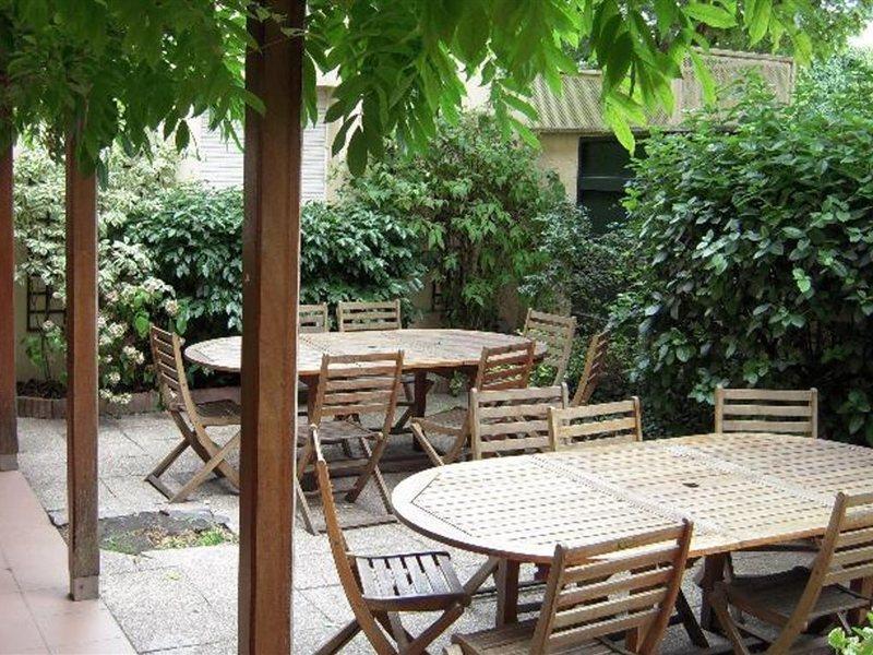 Atypik Hotel Клиши Экстерьер фото